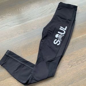 Soul cycle lululemon pants size 2